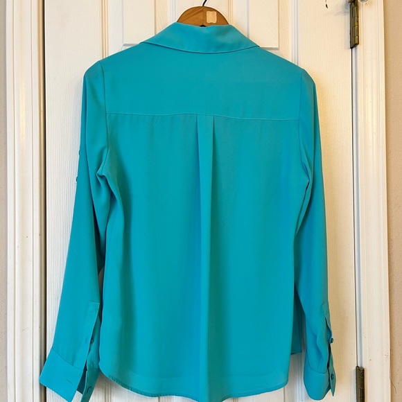 Express gorgeous blue long sleeve portofino shirt. Size XS - Picture 5 of 6